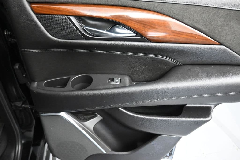 2020 Cadillac Escalade Luxury, photo 46 of 74