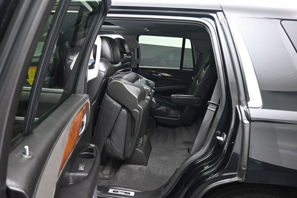 2020 Cadillac Escalade Luxury, photo 39 of 74