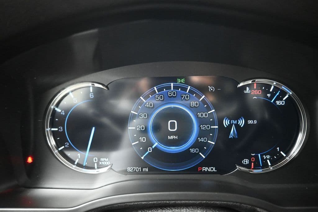 2020 Cadillac Escalade Luxury, photo 16 of 74