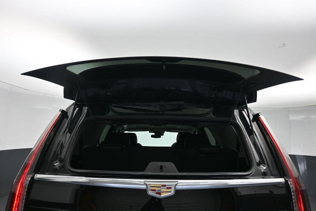 2020 Cadillac Escalade Luxury, photo 57 of 74