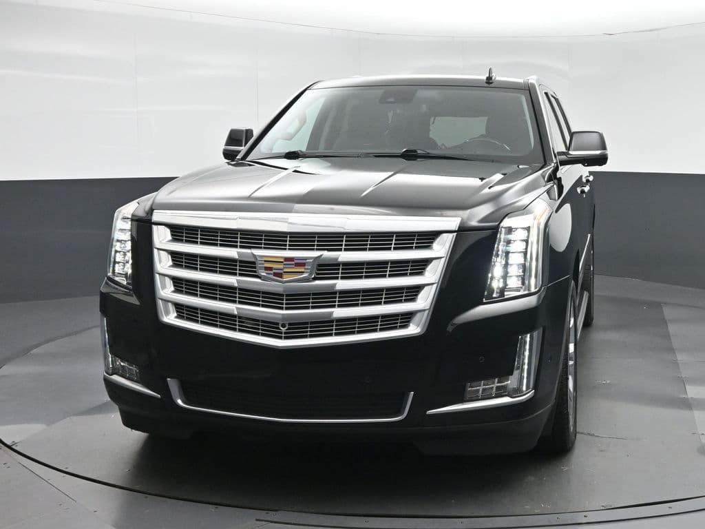 2020 Cadillac Escalade Luxury, photo 2 of 74