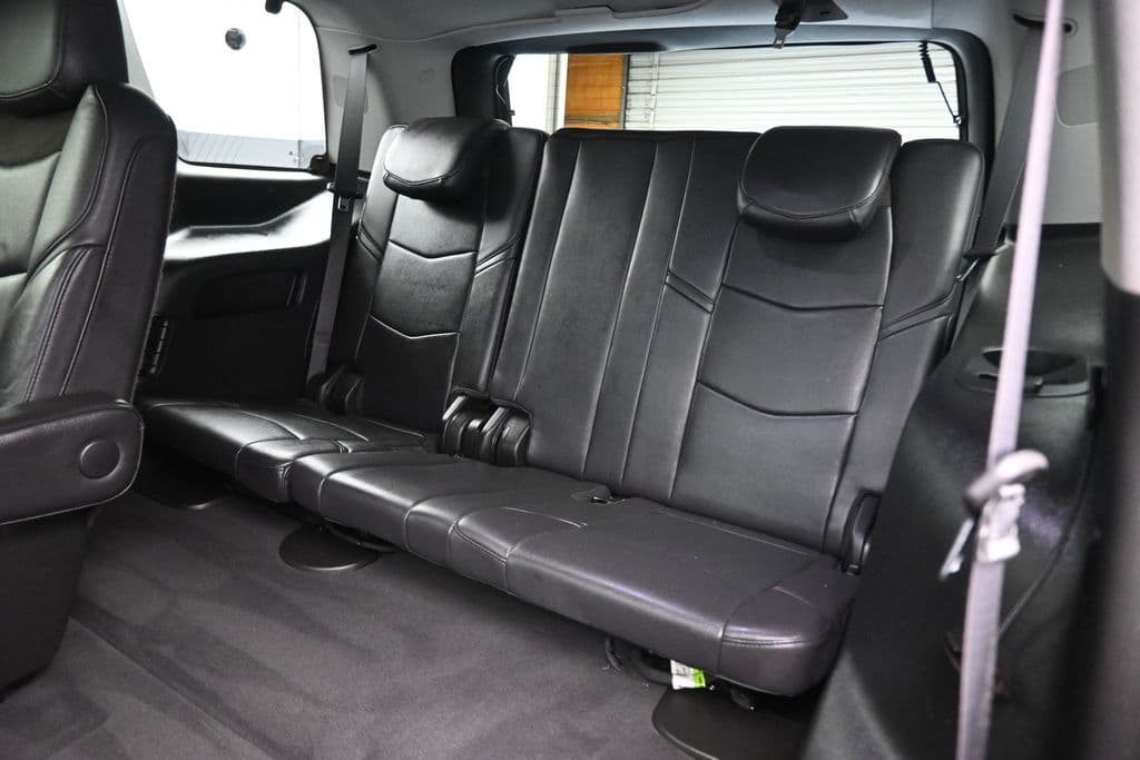 2020 Cadillac Escalade Luxury, photo 40 of 74