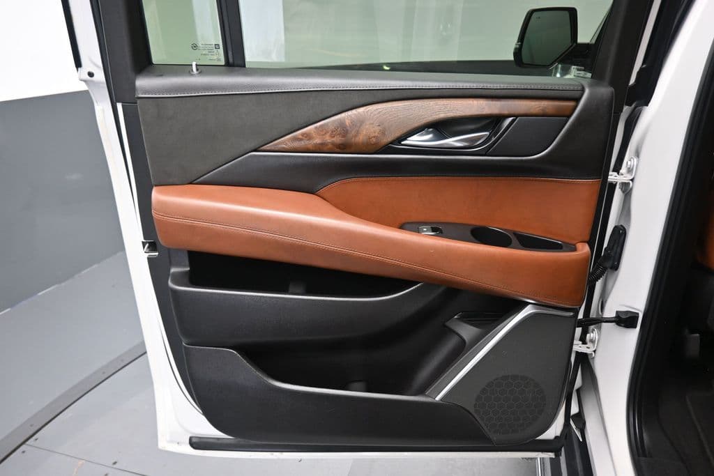 2019 Cadillac Escalade ESV Luxury, photo 31 of 73