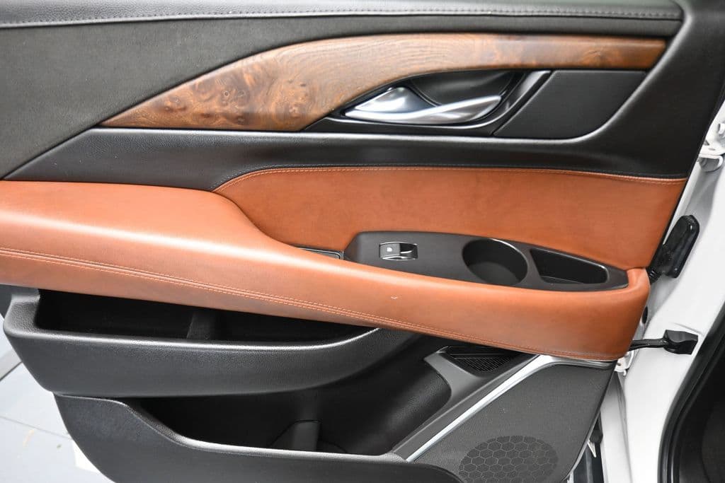 2019 Cadillac Escalade ESV Luxury, photo 32 of 73