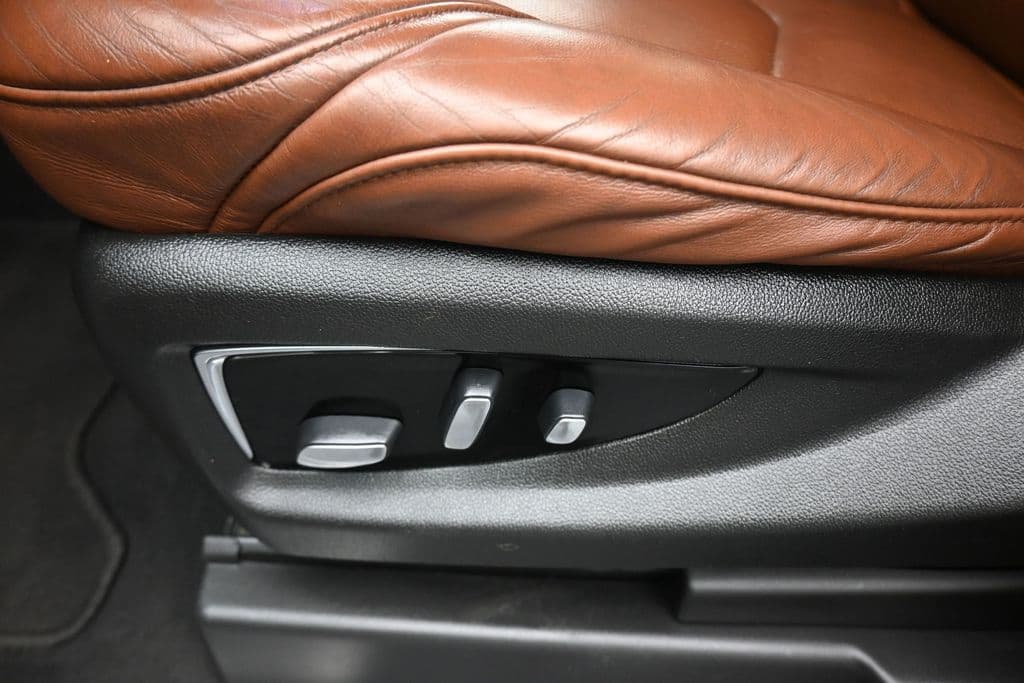 2019 Cadillac Escalade ESV Luxury, photo 13 of 73