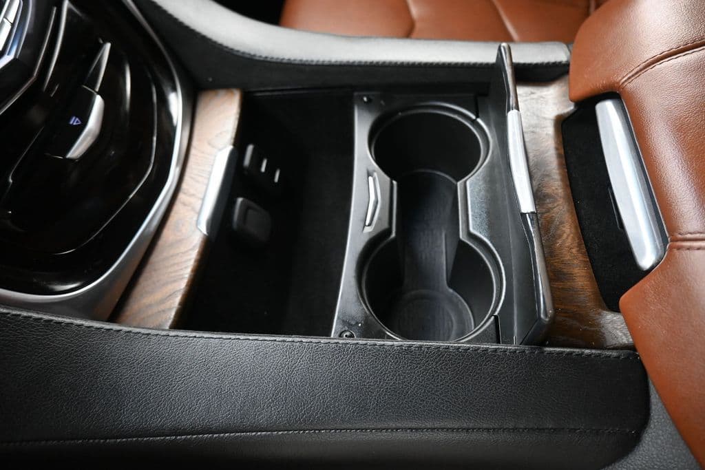 2019 Cadillac Escalade ESV Luxury, photo 22 of 73