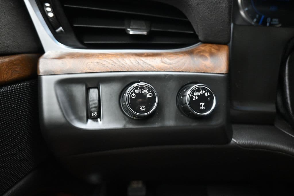 2019 Cadillac Escalade ESV Luxury, photo 28 of 73