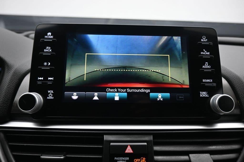 2018 Honda Accord Touring 2.0T, photo 22 of 64