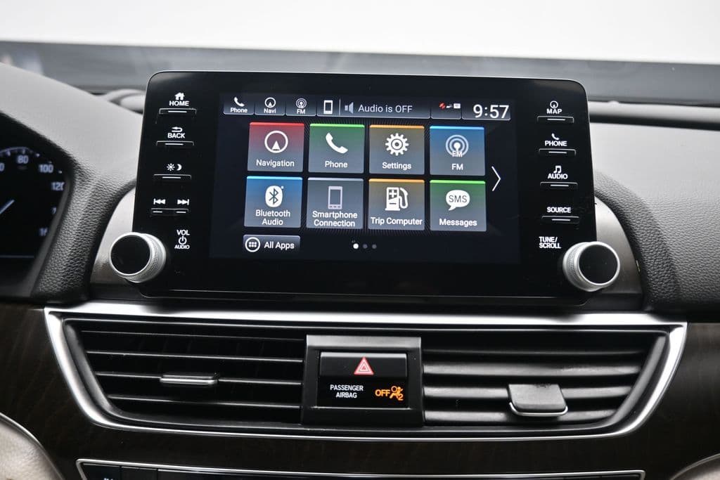 2018 Honda Accord Touring 2.0T, photo 17 of 64