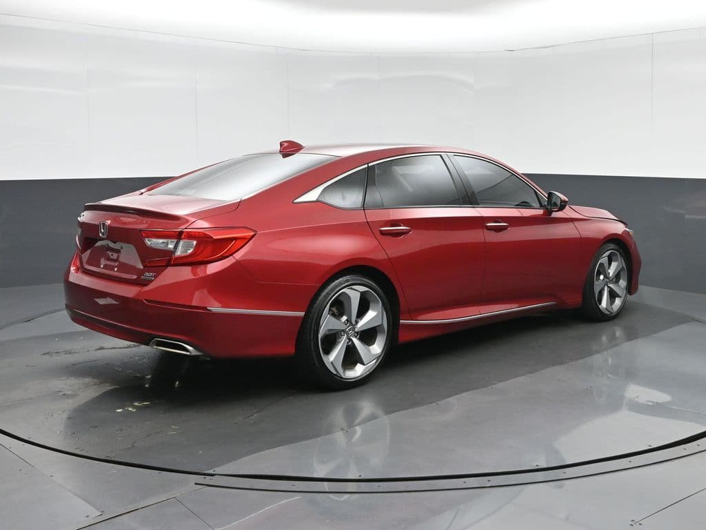 2018 Honda Accord Touring 2.0T, photo 7 of 64
