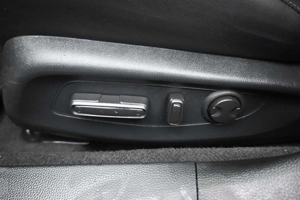 2023 Honda Accord Hybrid Touring, photo 12 of 59