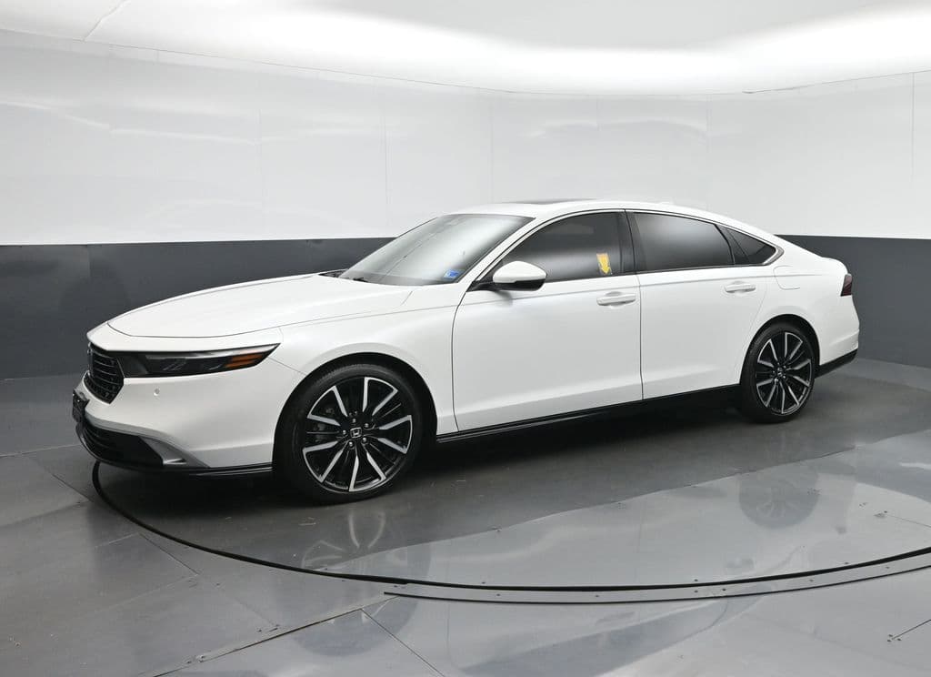 2023 Honda Accord Hybrid Touring, photo 3 of 59