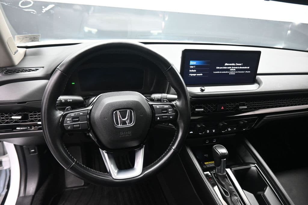 2023 Honda Accord Hybrid Touring, photo 14 of 59