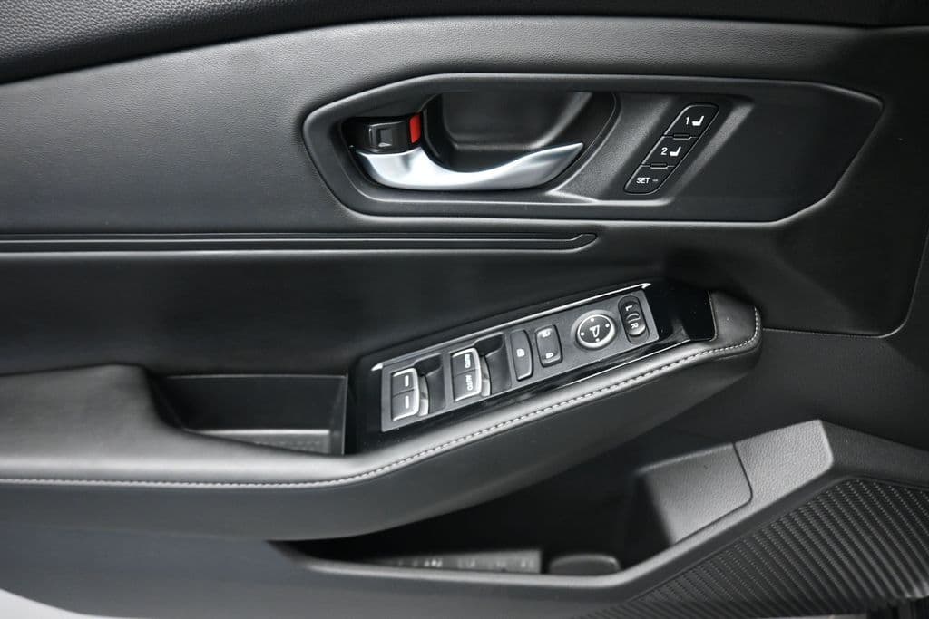 2023 Honda Accord Hybrid Touring, photo 10 of 59