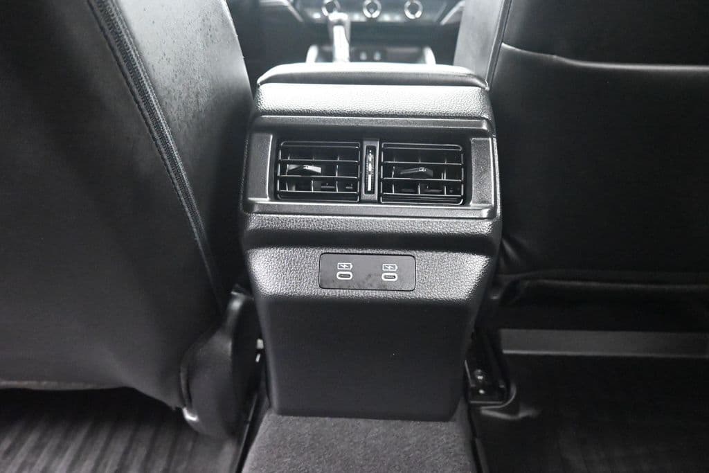 2023 Honda Accord Hybrid Touring, photo 35 of 59