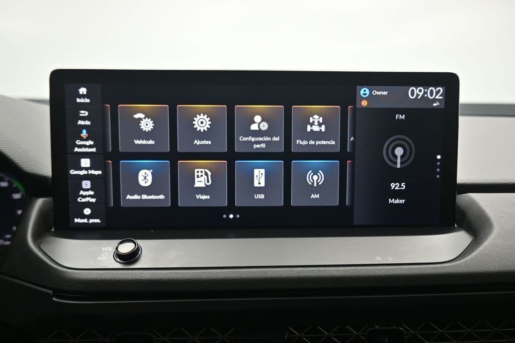 2023 Honda Accord Hybrid Touring, photo 17 of 59