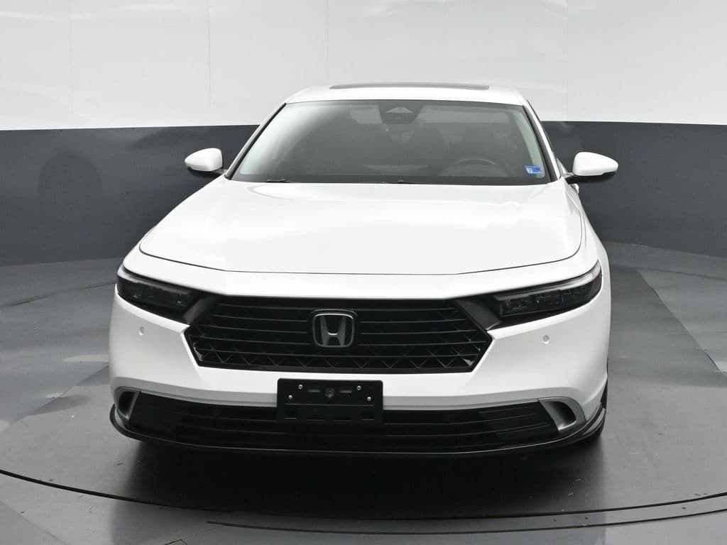 2023 Honda Accord Hybrid Touring, photo 2 of 59