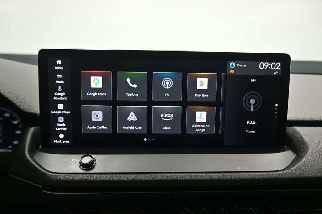 2023 Honda Accord Hybrid Touring, photo 16 of 59