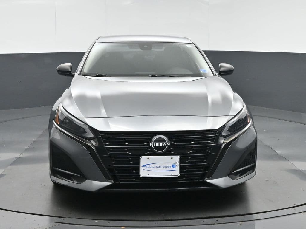 2024 Nissan Altima 2.5 S, photo 2 of 52