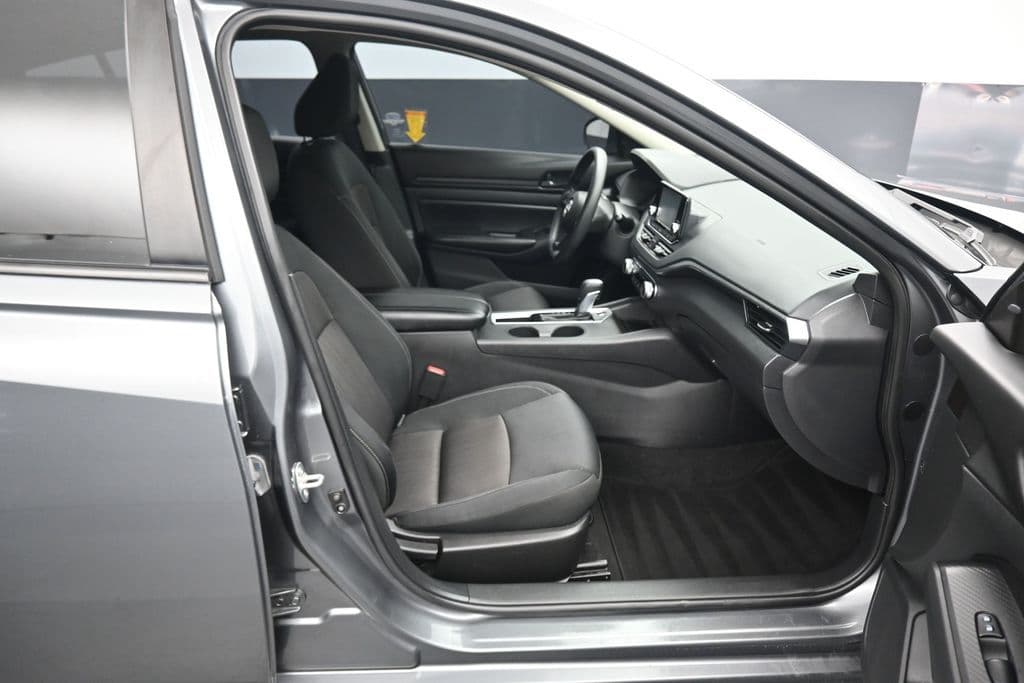 2024 Nissan Altima 2.5 S, photo 38 of 52
