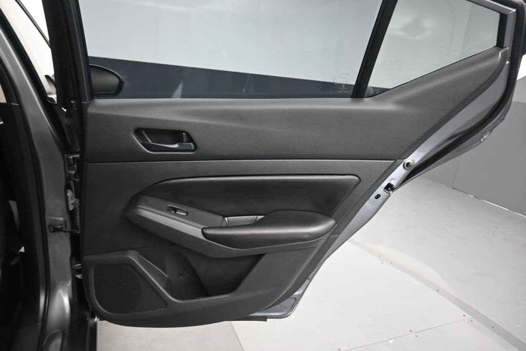 2024 Nissan Altima 2.5 S, photo 32 of 52