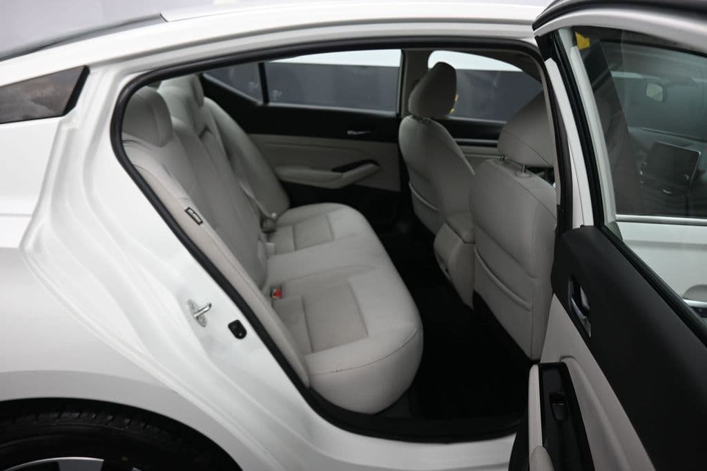 2021 Nissan Altima 2.5 SV, photo 34 of 56