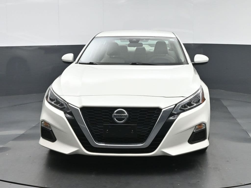2021 Nissan Altima 2.5 SV, photo 2 of 56