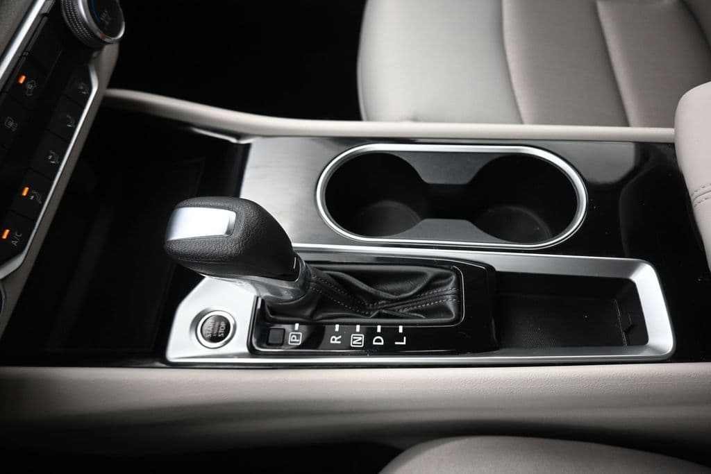 2021 Nissan Altima 2.5 SV, photo 21 of 56