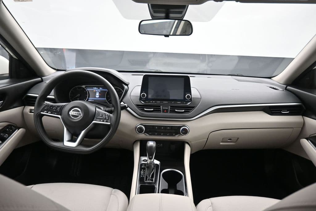 2021 Nissan Altima 2.5 SV, photo 35 of 56