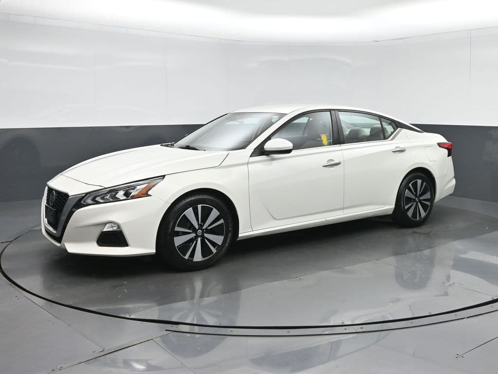 2021 Nissan Altima 2.5 SV, photo 3 of 56