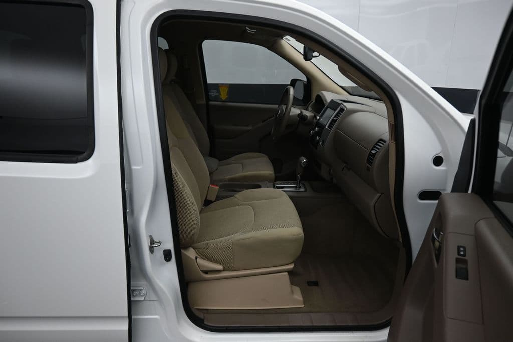 2019 Nissan Frontier SV, photo 38 of 54