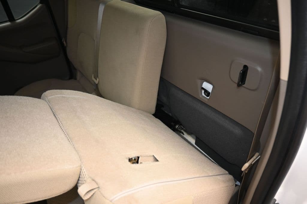 2019 Nissan Frontier SV, photo 29 of 54