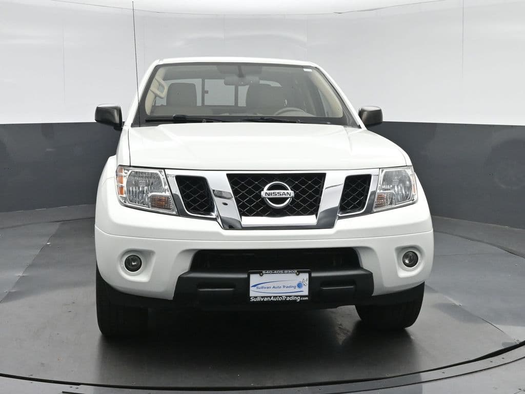 2019 Nissan Frontier SV, photo 2 of 54