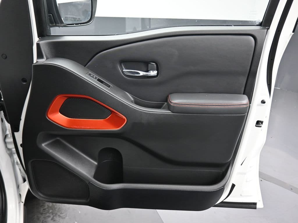 2022 Nissan Frontier PRO-4X, photo 43 of 60