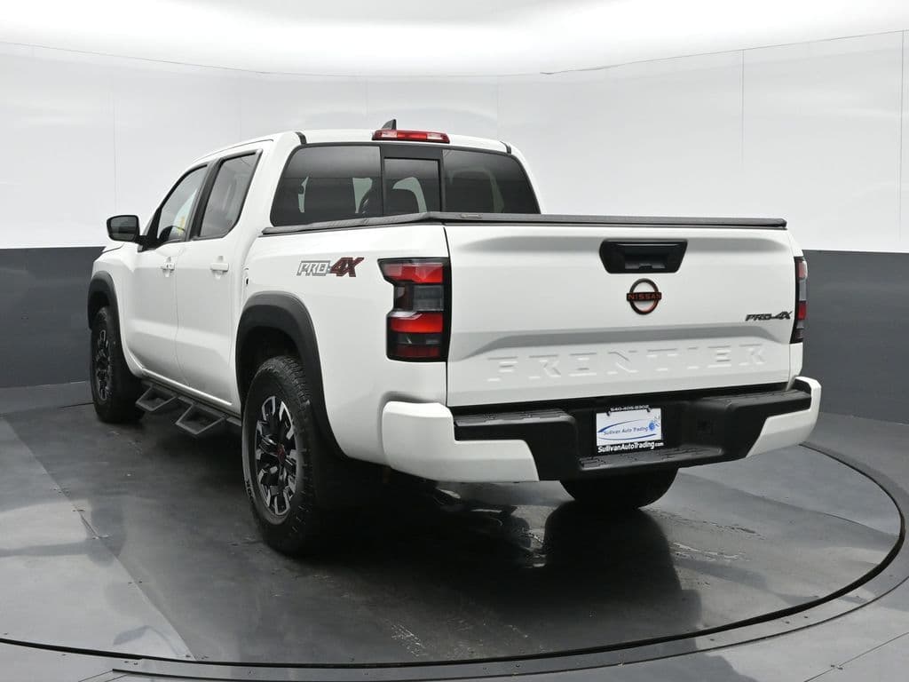 2022 Nissan Frontier PRO-4X, photo 5 of 60