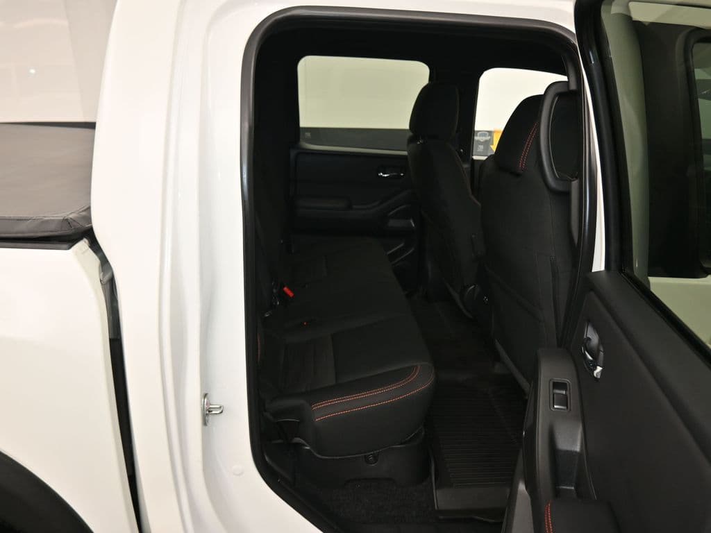 2022 Nissan Frontier PRO-4X, photo 39 of 60