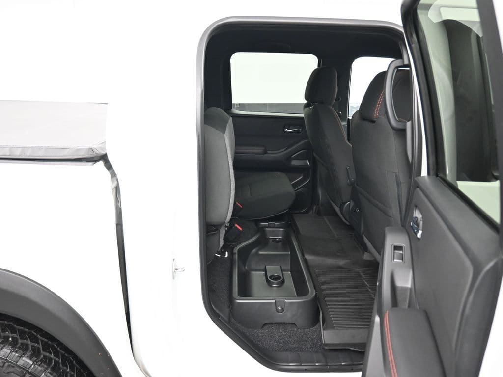 2022 Nissan Frontier PRO-4X, photo 40 of 60