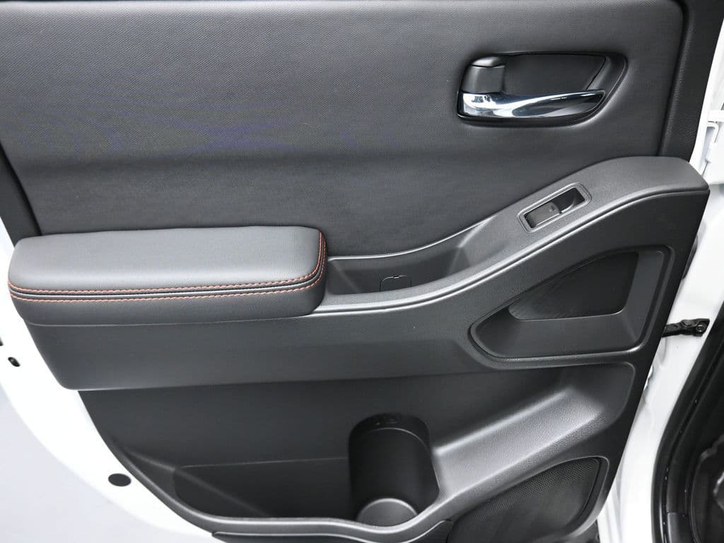 2022 Nissan Frontier PRO-4X, photo 31 of 60