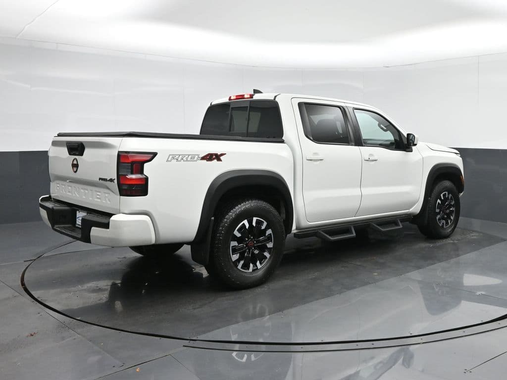 2022 Nissan Frontier PRO-4X, photo 7 of 60