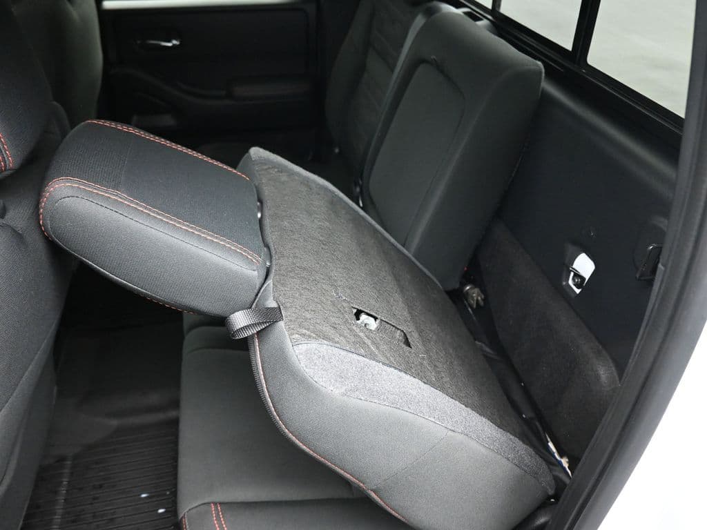 2022 Nissan Frontier PRO-4X, photo 34 of 60