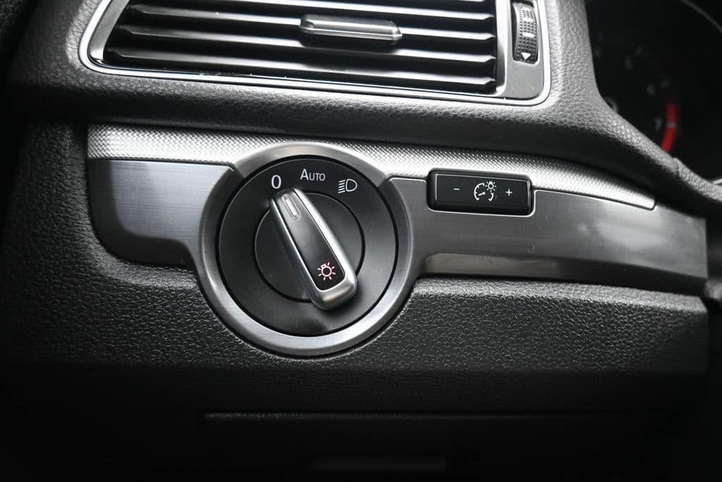 2018 Volkswagen Passat 2.0T R-Line, photo 25 of 56