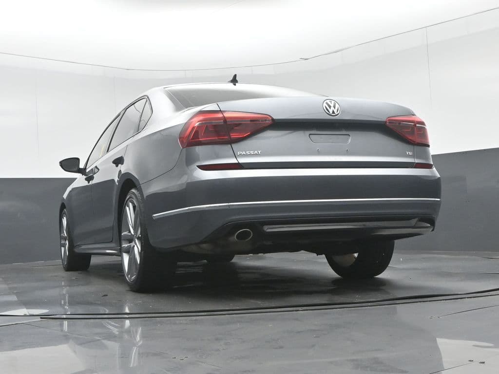 2018 Volkswagen Passat 2.0T R-Line, photo 51 of 56