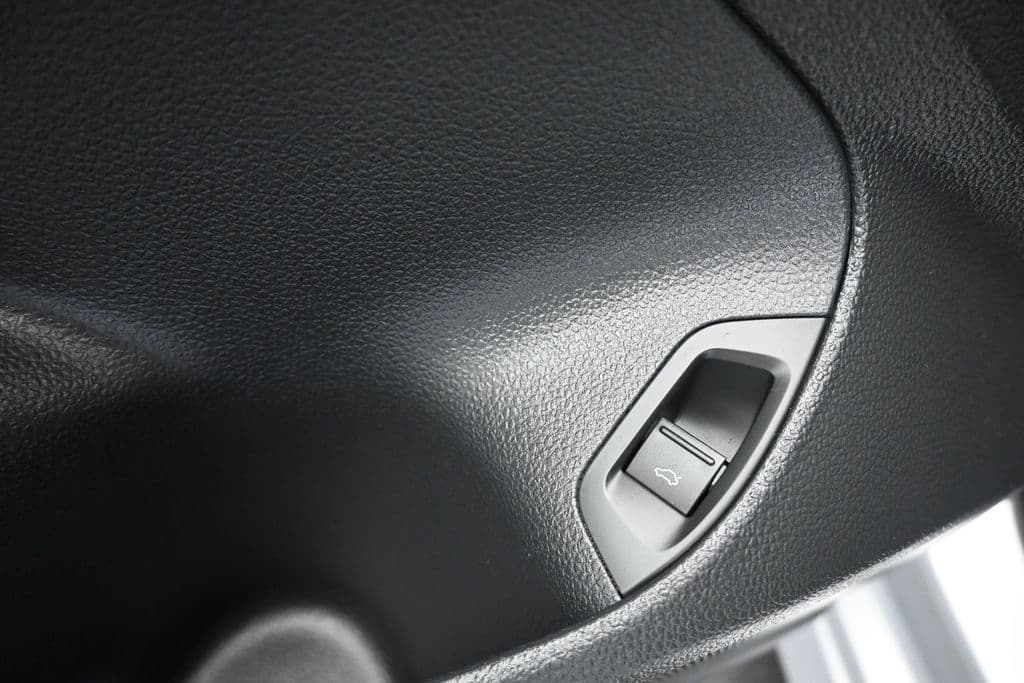 2018 Volkswagen Passat 2.0T SE w/Technology, photo 11 of 59