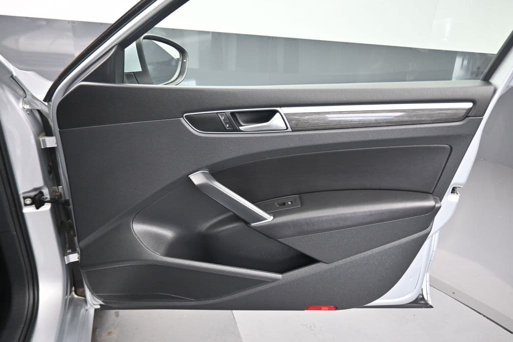 2018 Volkswagen Passat 2.0T SE w/Technology, photo 39 of 59