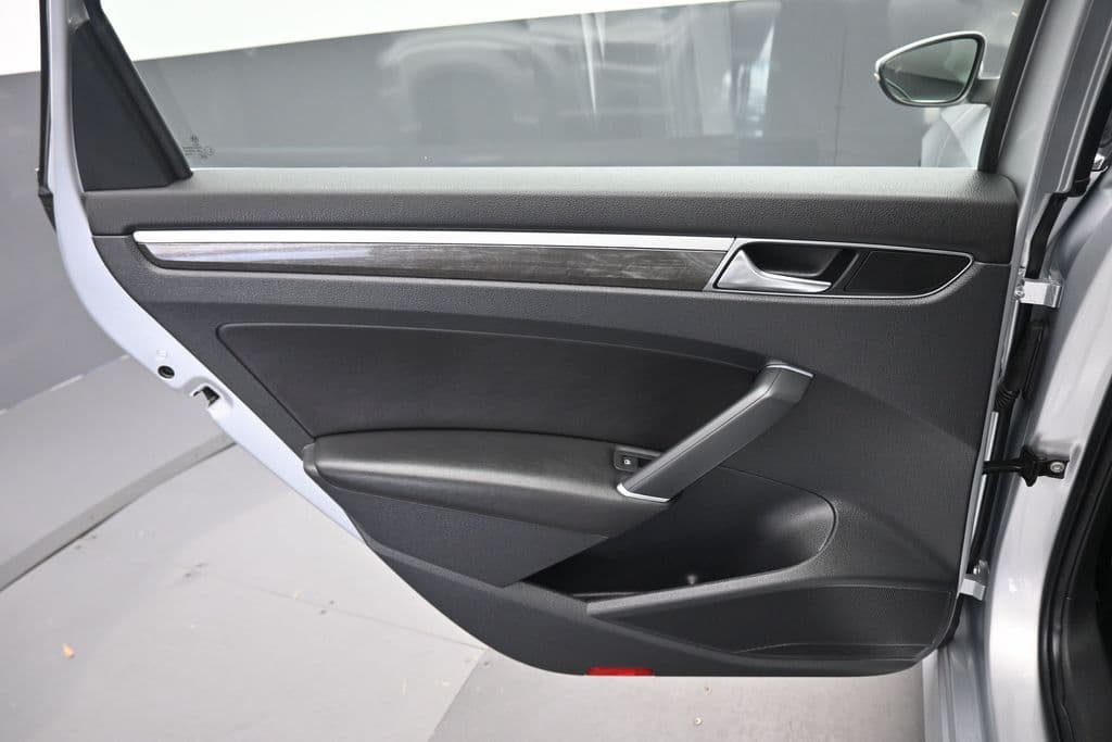 2018 Volkswagen Passat 2.0T SE w/Technology, photo 29 of 59