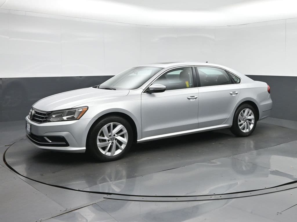 2018 Volkswagen Passat 2.0T SE w/Technology, photo 3 of 59