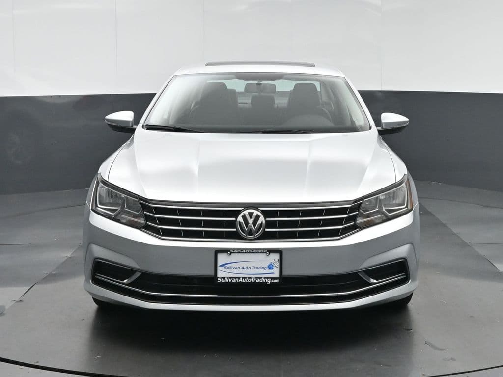 2018 Volkswagen Passat 2.0T SE w/Technology, photo 2 of 59