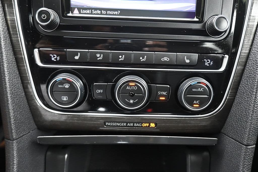 2018 Volkswagen Passat 2.0T SE w/Technology, photo 19 of 59