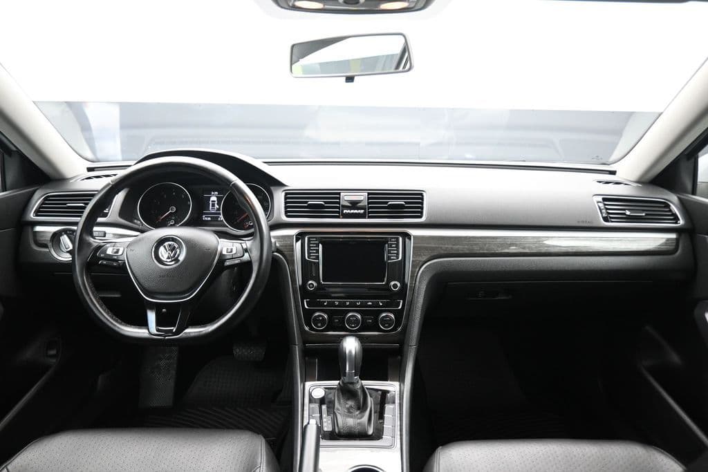 2018 Volkswagen Passat 2.0T SE w/Technology, photo 37 of 59