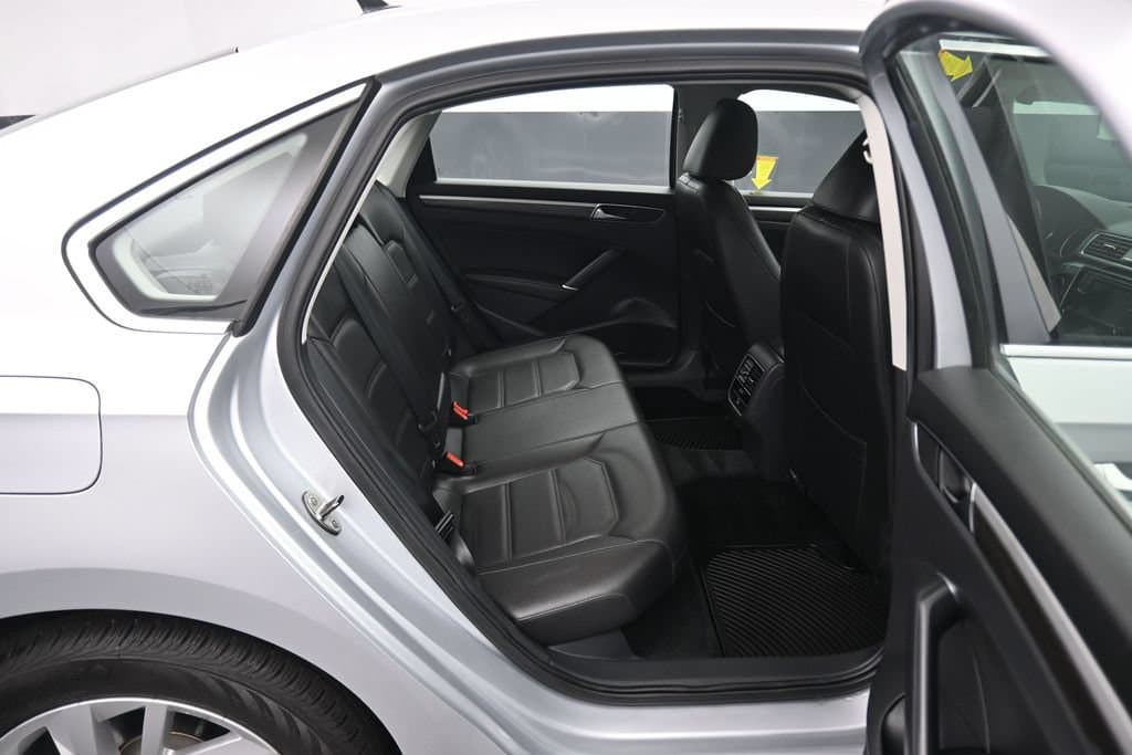2018 Volkswagen Passat 2.0T SE w/Technology, photo 36 of 59